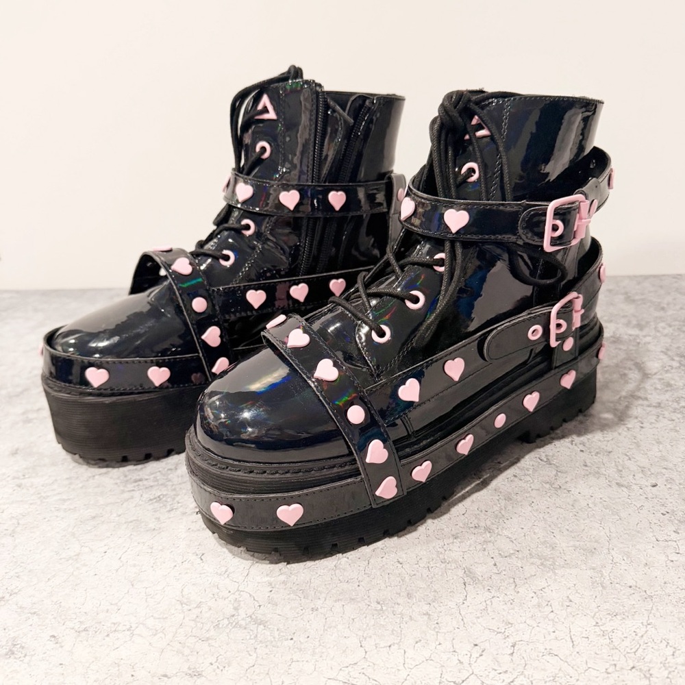 Y.R.U‎ SLAYR BNDG HEART BOOTS Black Combat Platform Dolls Kill US 10